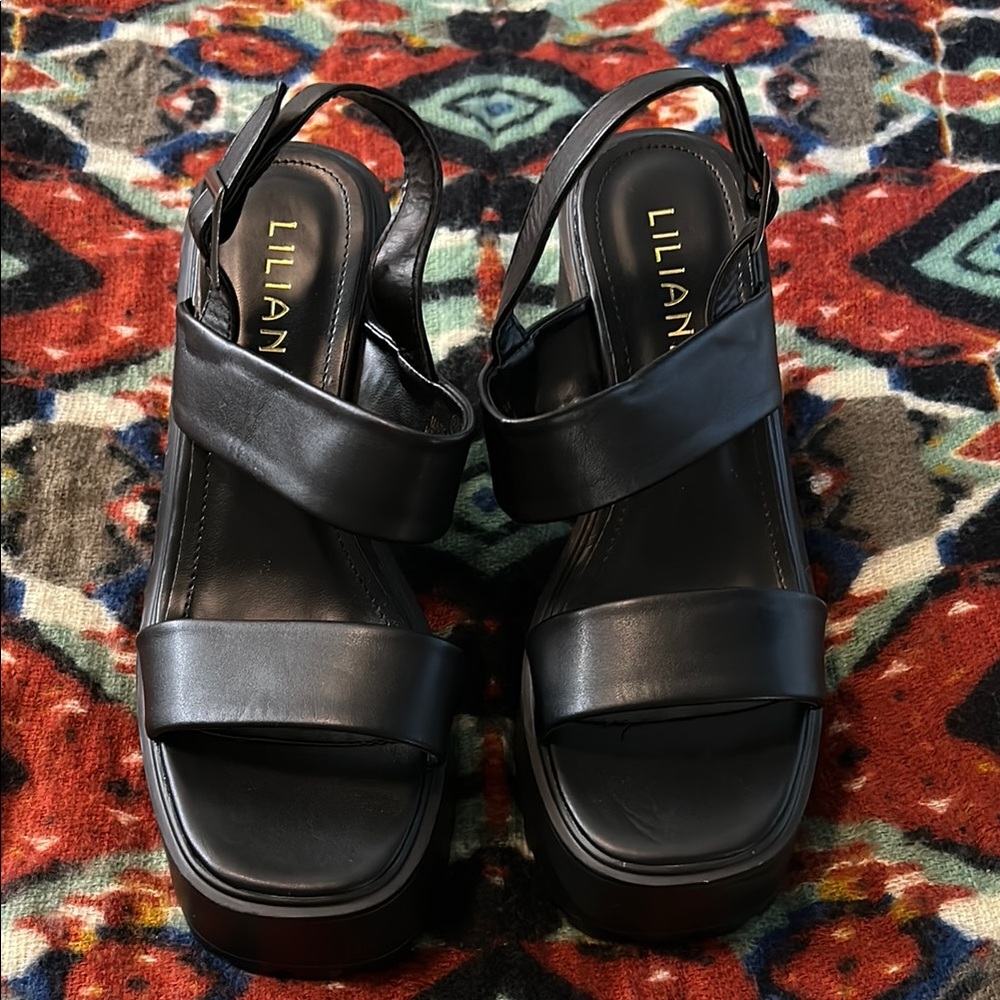Liliana Black Women's Platform Sandals
